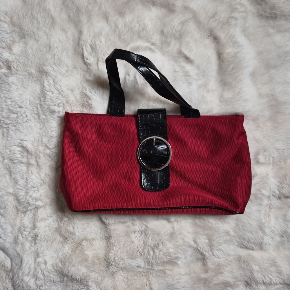 Maxx New York Vintage Y2K Purse Bag Shoulder Bag Red Black Big Buckle Style ✨️💫